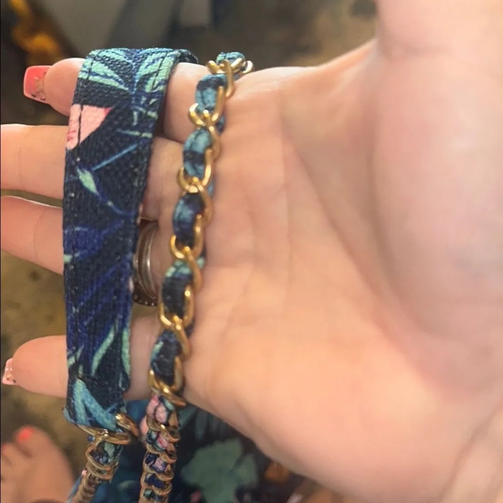 Floral Patterned Chain Strap Bag - Picture 6 of 6